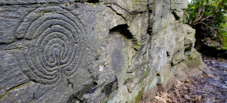 labyrinths rock carvings