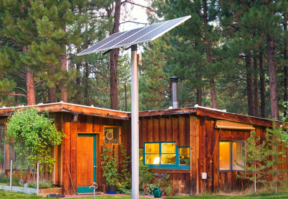 The Benefits and Challenges of Off-the-Grid Living